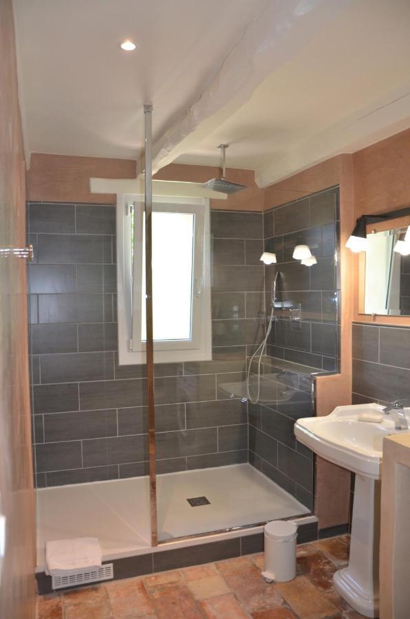 Le Jas Des Parpaillous Appartement LʼIsle-sur-la-Sorgue Buitenkant foto