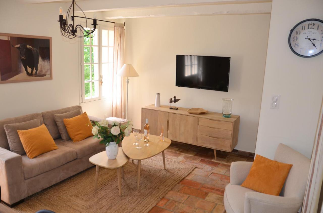 Le Jas Des Parpaillous Appartement LʼIsle-sur-la-Sorgue Buitenkant foto